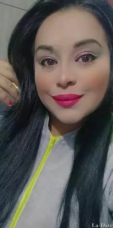 Nohemi Profile image 3