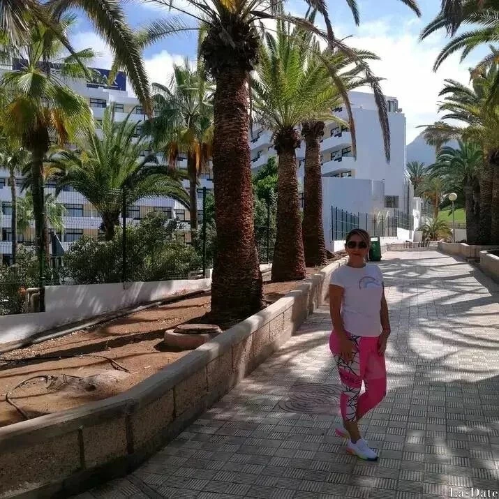 Valeria Profile image 5