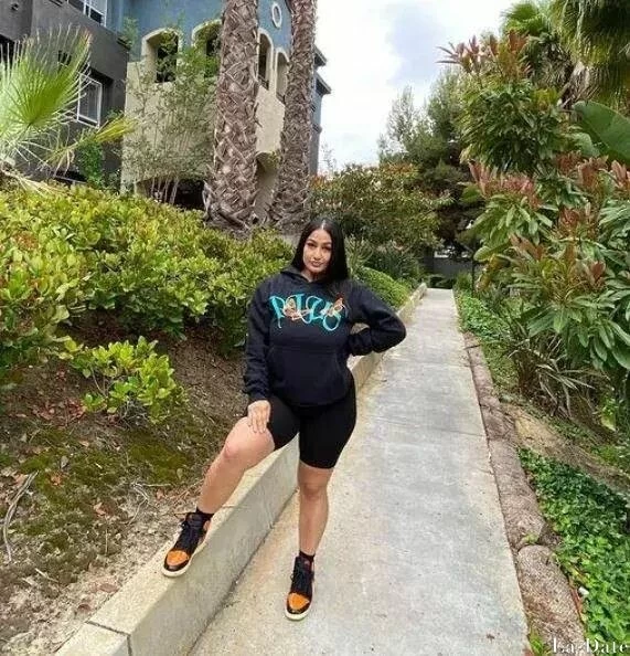 Edmary Profile image 2