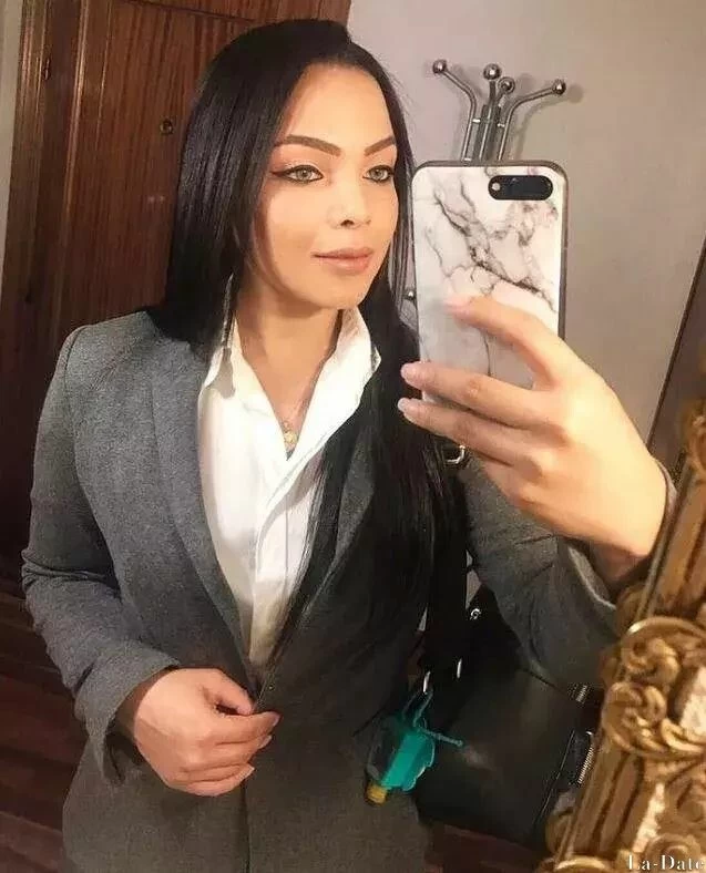 Vrajesvary Profile image 3