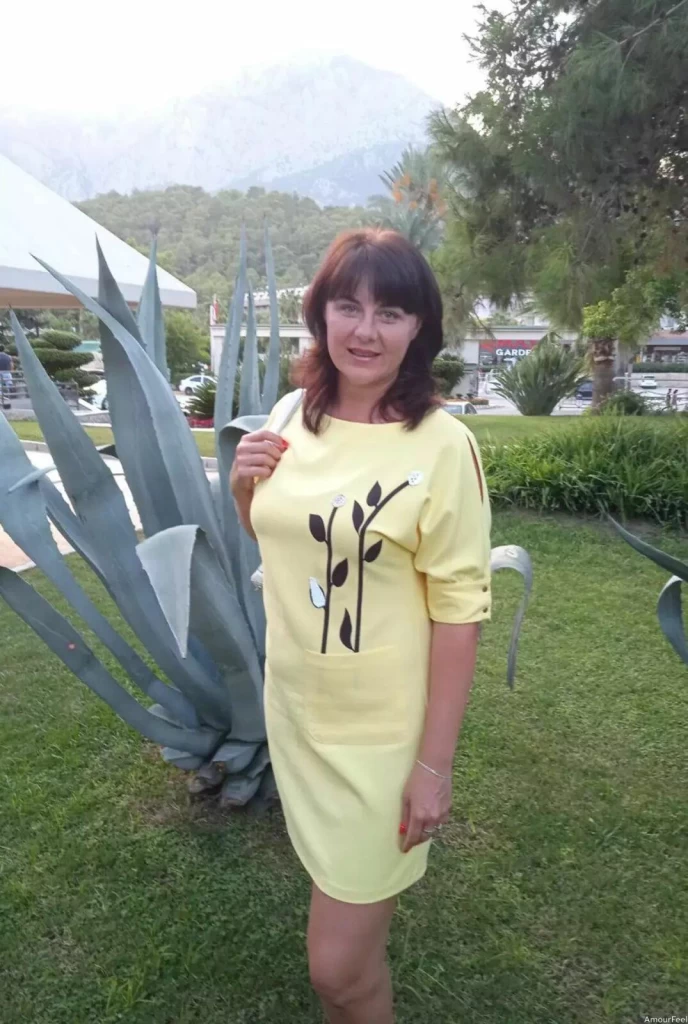 Elena, 45