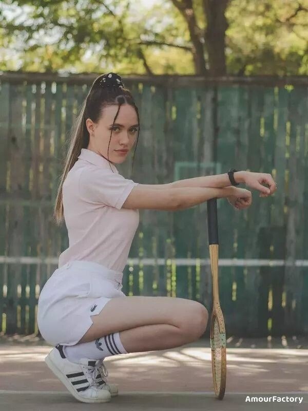 Yelyzaveta Profile image 2