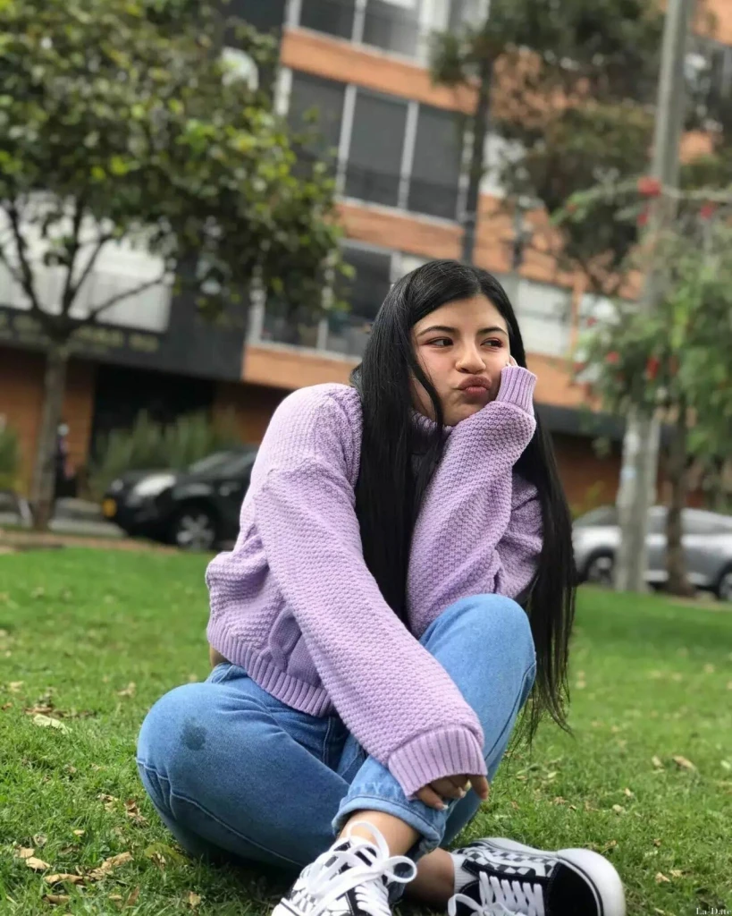 Alexandra Profile image 2