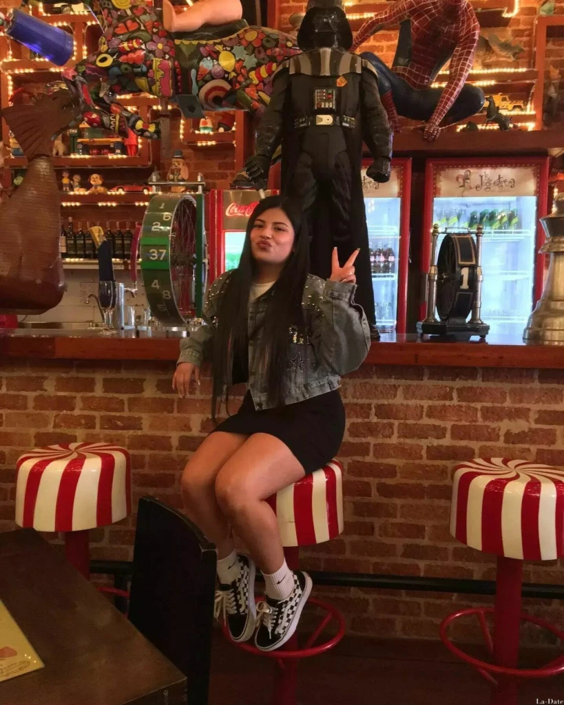 Alexandra Profile image 4