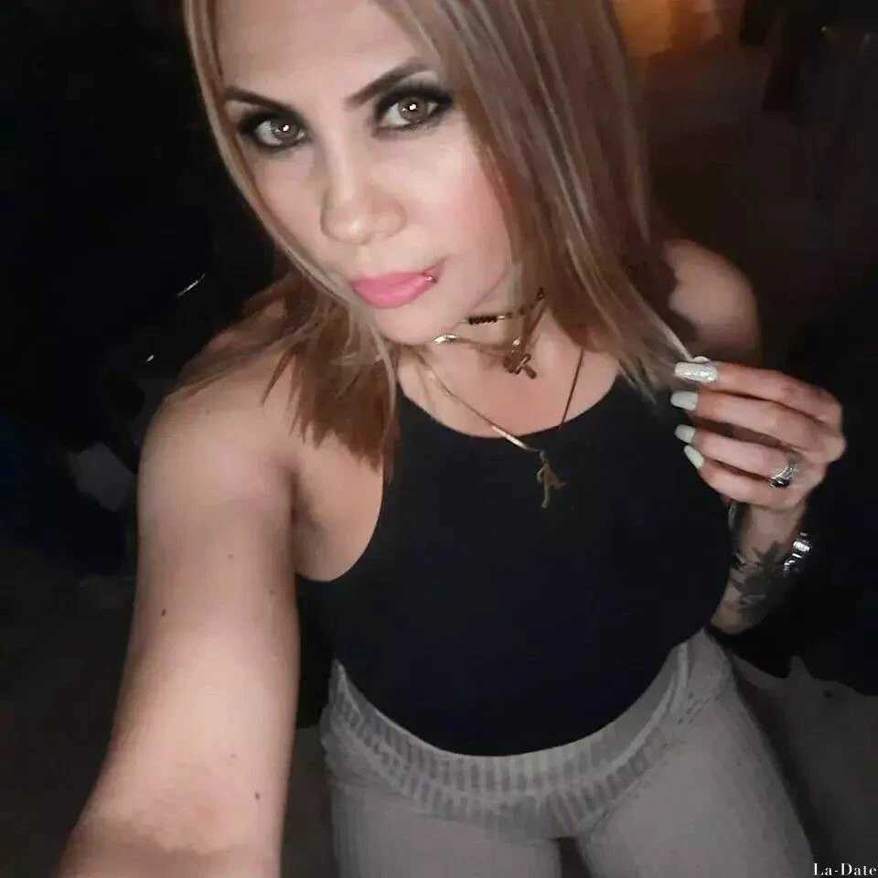 Vanessa Profile image 5