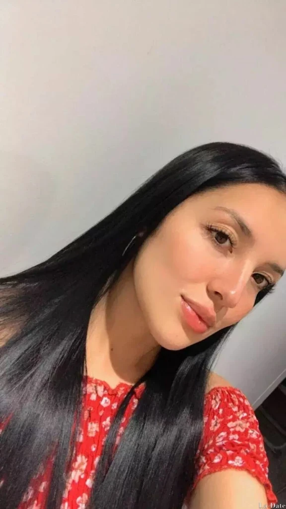 Carolina Profile image 4