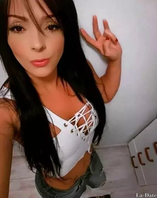 Valentina Profile image 3