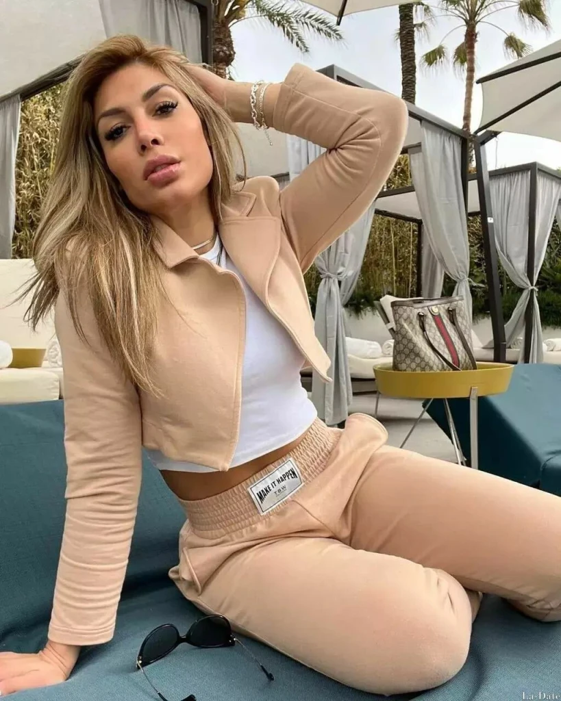 Camila Profile image 4