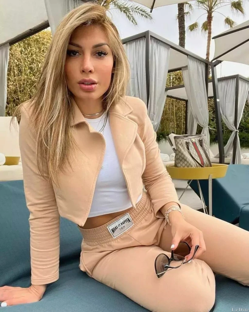 Camila Profile image 5