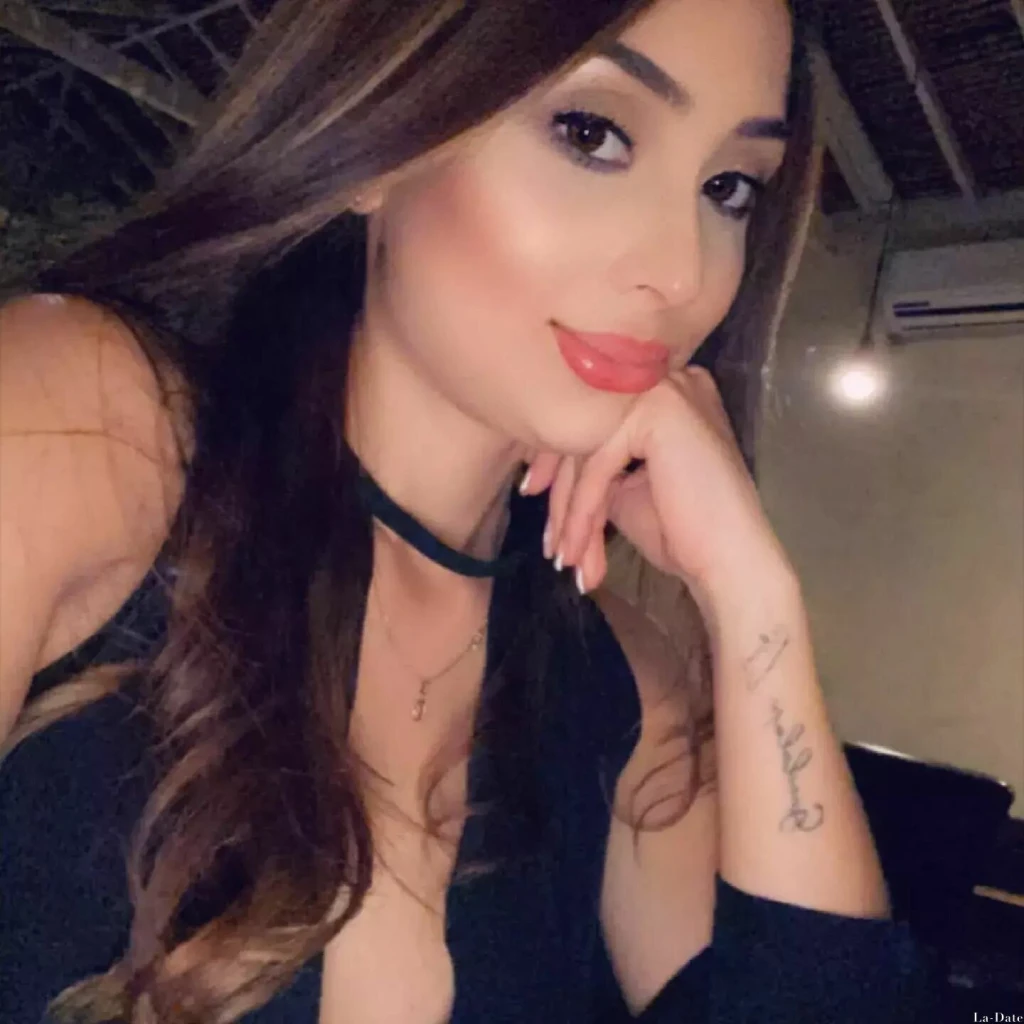 Gabriela Profile image 4