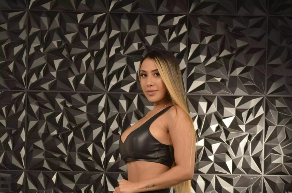 Andrea Profile image 6