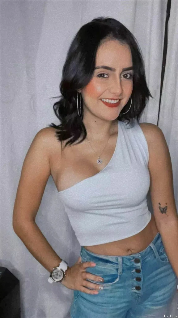 Viviana Profile image 2