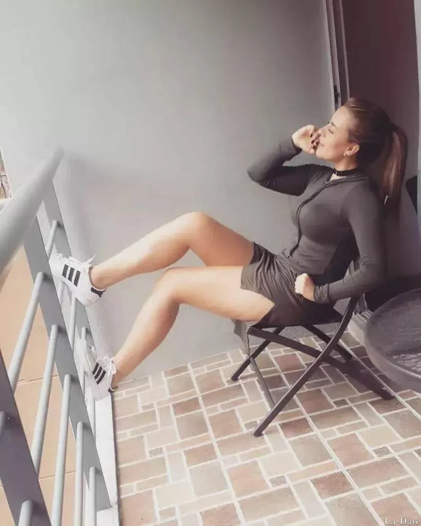 Paula Profile image 1