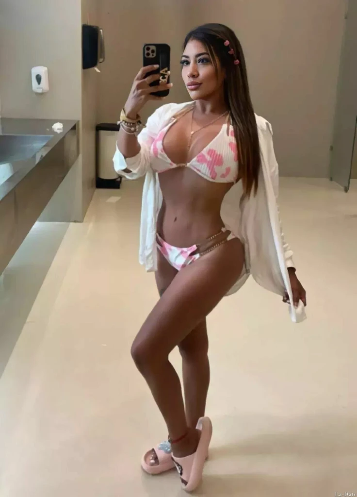 Valentina Profile image 6