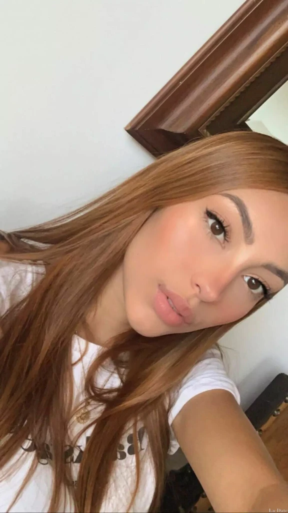 Camila Profile image 5