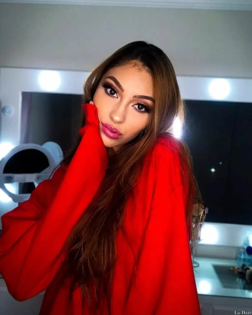 Camila Profile image 6