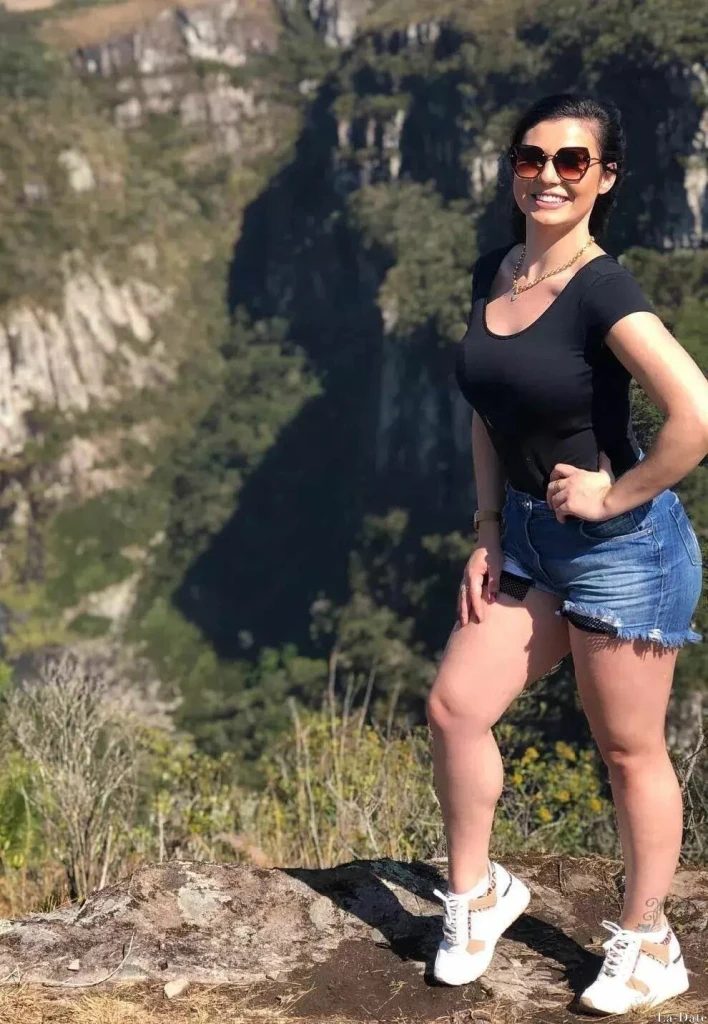 Manuela Profile image 1