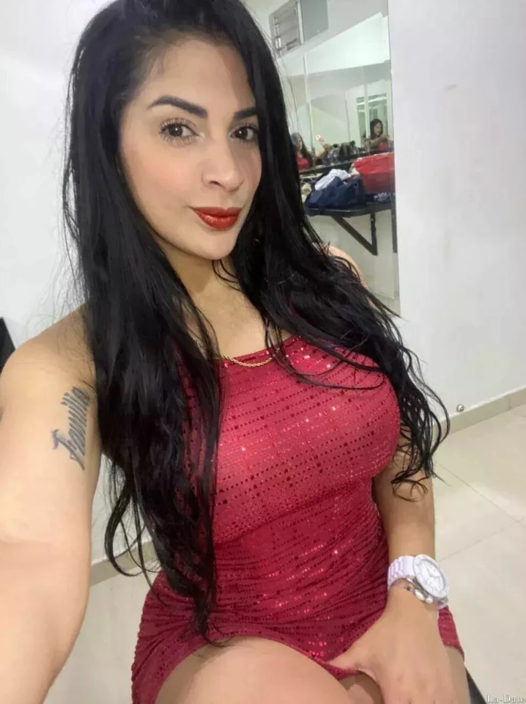 Alejandra Profile image 4