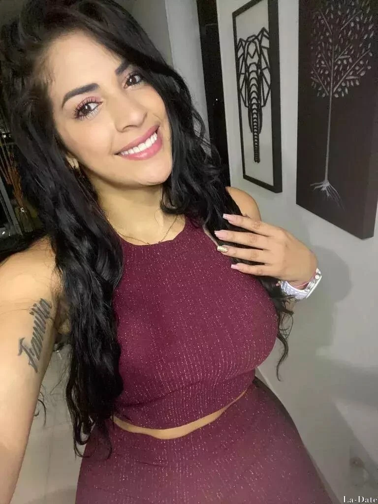 Alejandra Profile image 5