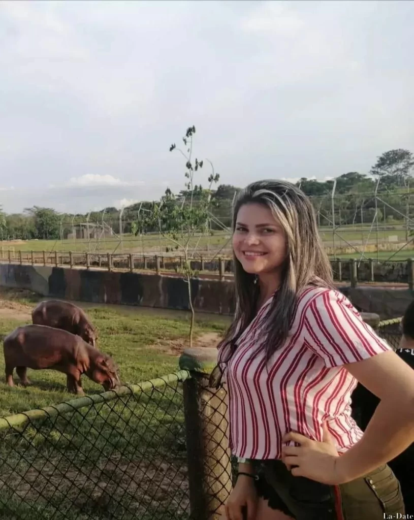 Carmen Profile image 2