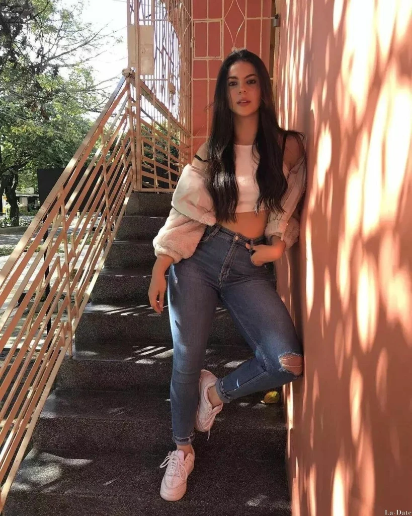 Maria Profile image 6