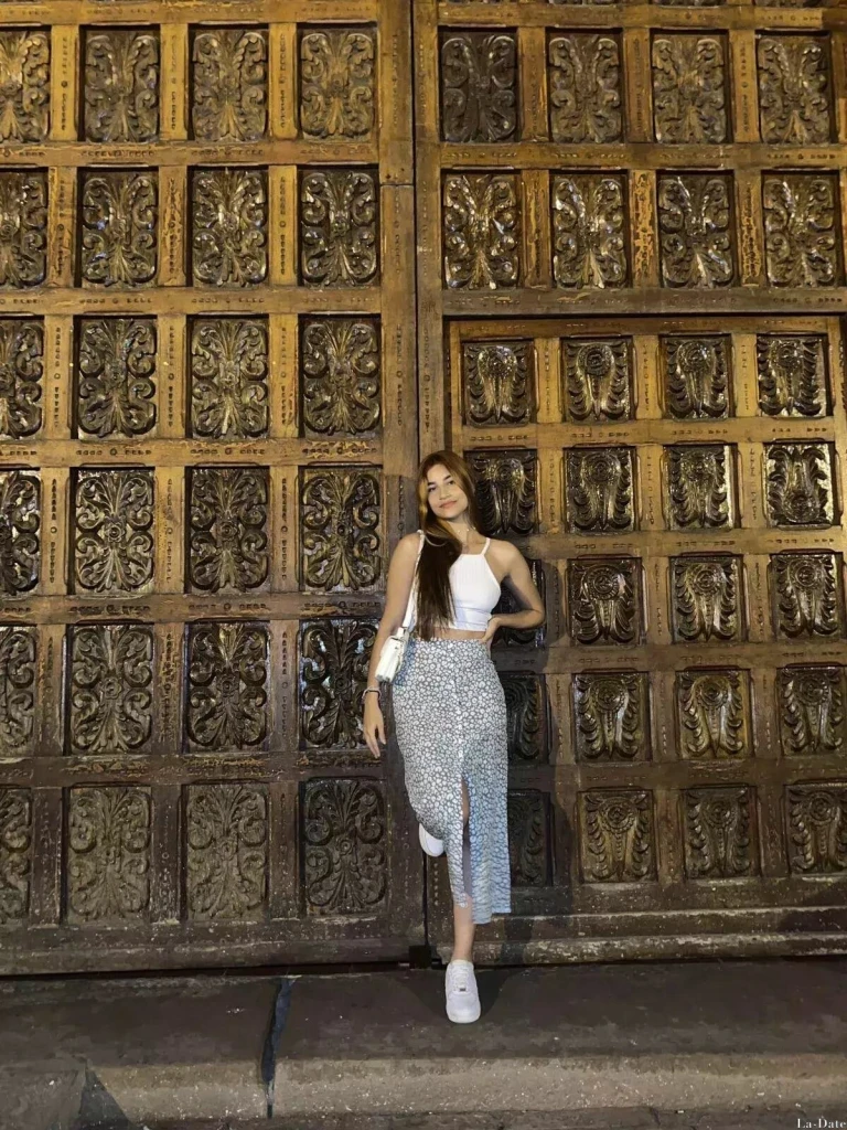 Vanessa Profile image 3