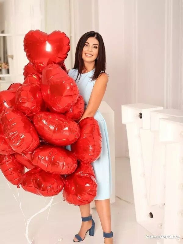 Nelya Profile image 4