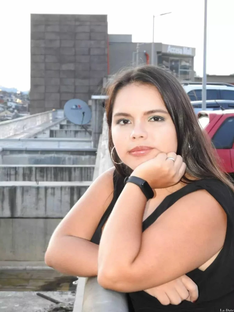 Viviana Profile image 5