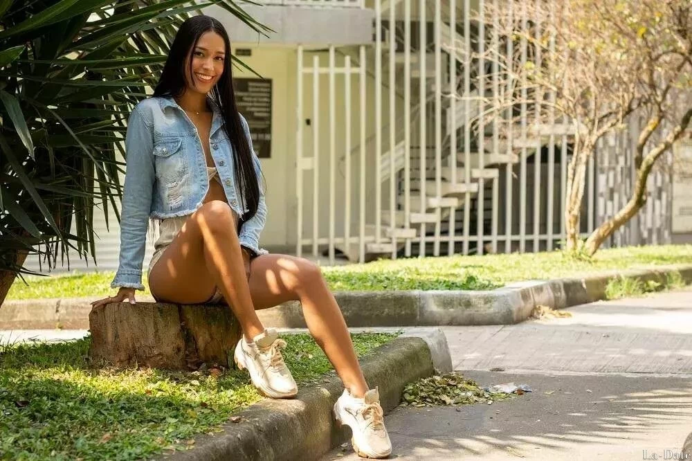 Angela Profile image 4