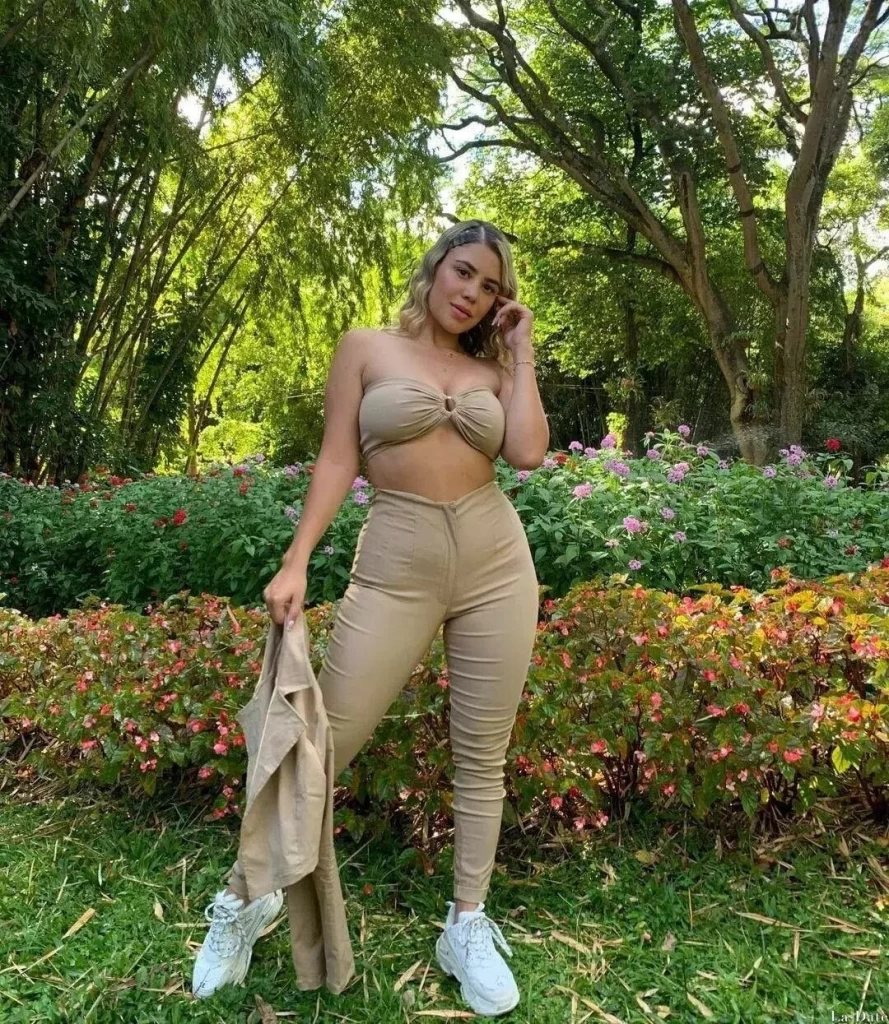 Daniela Profile image 5