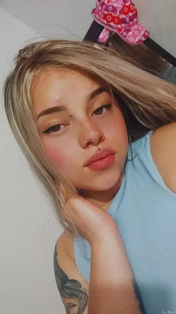 Catalina Profile image 6